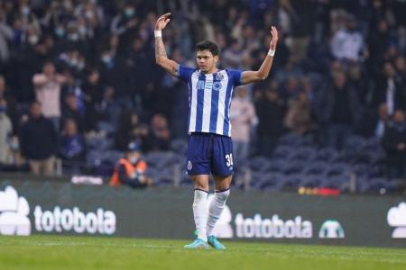 Evanilson joga atualmente no Porto-POR
