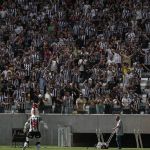 Atlético tenta dobrar capacidade da Arena MRV para 'jogo das lendas'
