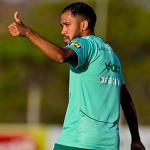 América e Corinthians discutem liberação imediata de atacante Everaldo
