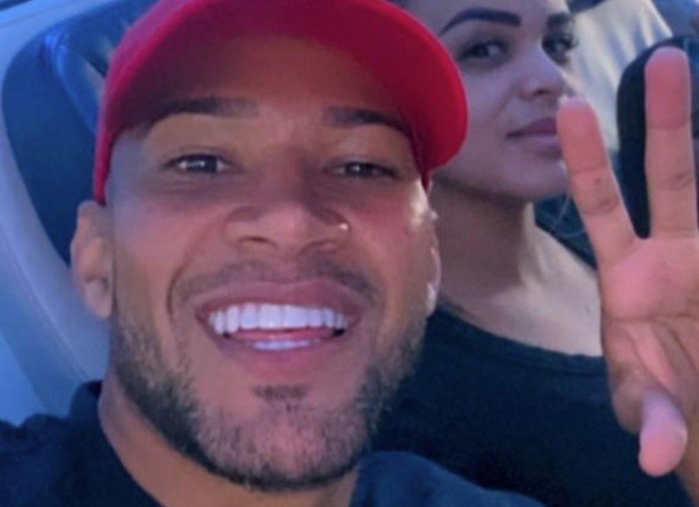 Everaldo, do América, não se apresenta para jogo e posta foto em viagem; clube promete punição
