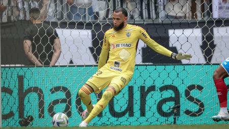 Everson chegou à seleção brasileira defendendo a camisa do Atlético