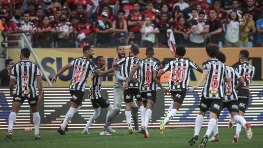 Everson foi heroi na conquista da Supercopa do Brasil de 2022 diante do Flamengo