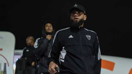 Everson já está na Colômbia com o restante da delegação do Atlético