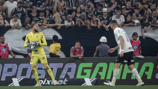 Everson vai desfalcar o Atlético no jogo contra o Goiás