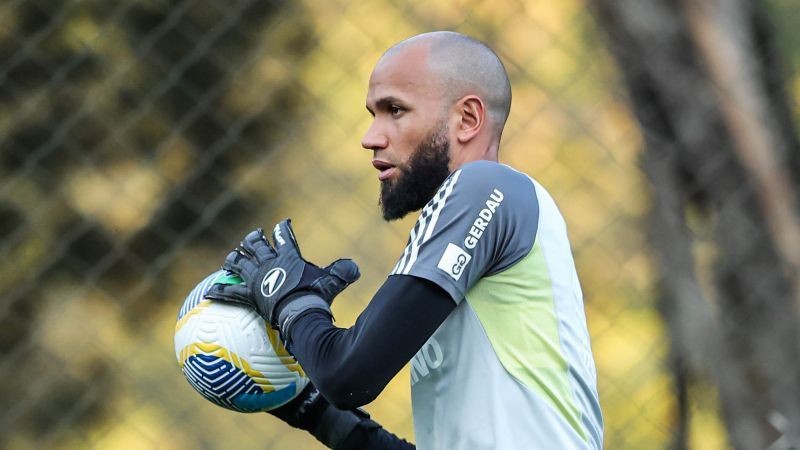 Everson pode ser novidade em treino do Atlético nesta terça-feira (23)