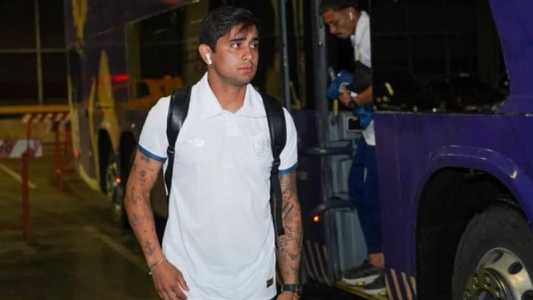 Everton Felipe, meio-campista de 26 anos
