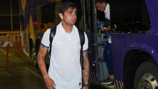 Everton Felipe, meio-campista de 26 anos