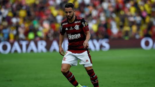 Everton Ribeiro em ação pelo Flamengo