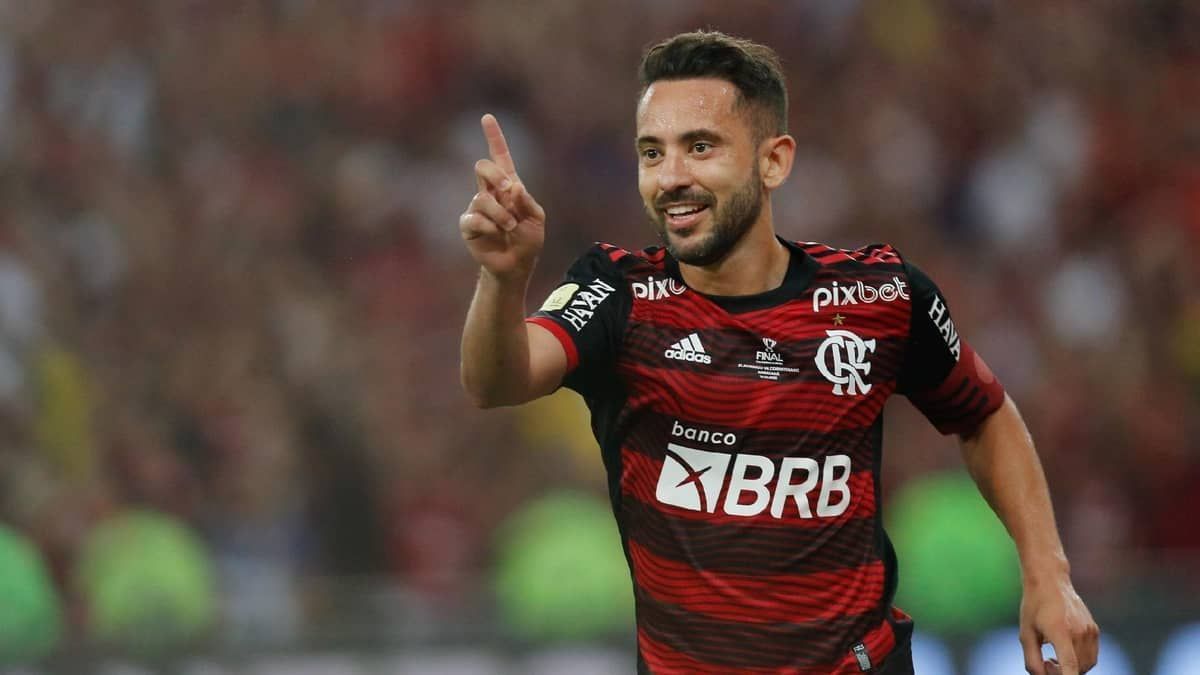 Éverton Ribeiro, do Flamengo, negocia com o Corinthians, diz Neto