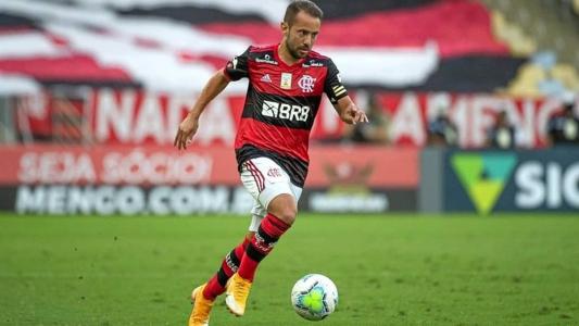 Everton Ribeiro reconheceu o péssimo jogo do Flamengo