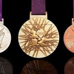 Brasileira vende medalha olímpica em leilão, mas comprador toma decisão surpreendente