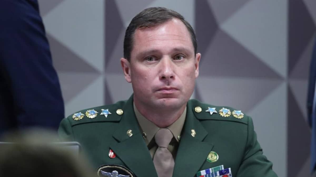 Mauro Cid presta novo depoimento à PF sobre encontro de Bolsonaro com hacker