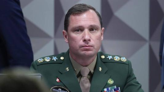 Ex-ajudante de ordens do ex-presidente Bolsonaro, Mauro Cid, presta novo depoimento à PF nesta segunda-feira (28)