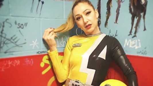 Ex-atriz de Power Rangers, Monica May, abre conta no OnlyFans e diz que recorreu ao conteúdo adulto para sobreviver