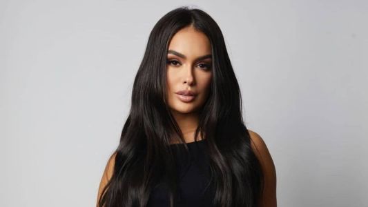 Ex-BBB 23, Larissa, tem se sentido sozinha após Fred Bruno não assumir relacionamento com sister