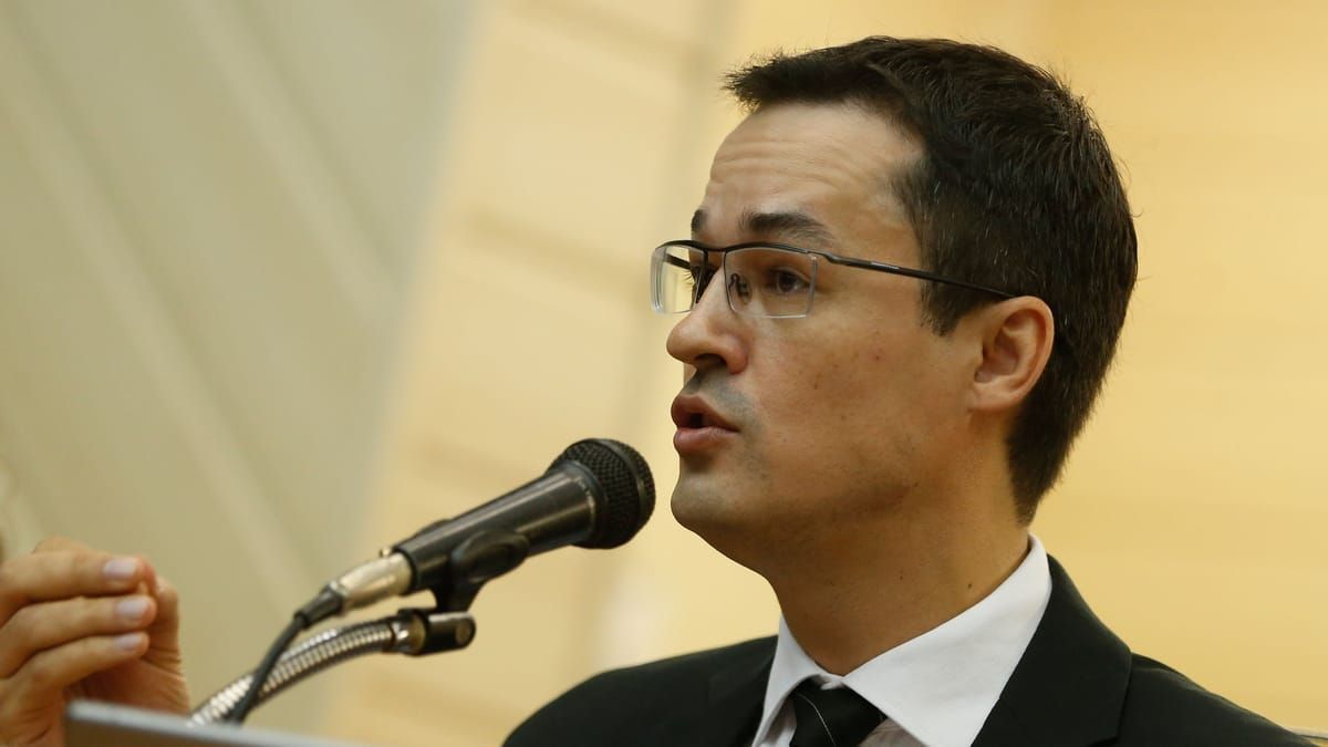 ‘O amigo do Moraes suspendeu minha campanha, mas meu nome estará na urna’, diz Dallagnol