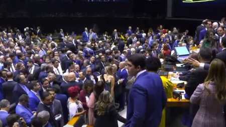 Ex-deputado Benedito Lira passou mal durante a posse dos novos deputados