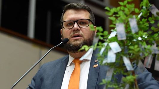 Ex-deputado Guilherme da Cunha (Novo) foi nomeado neste sábado (29) para um cargo no governo Zema