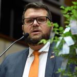 Crítico de ‘cabide de empregos’, ex-deputado ganha cargo de R$ 31 mil no governo