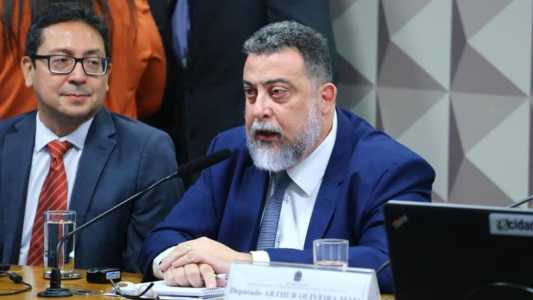 Ex-diretor da Abin afirmou que conversou duas vezes com ex-chefe do GSI no dia 8 de janeiro