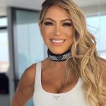 Ex-esposa de Hulk, de 53 anos, namora engenheiro de 25