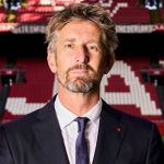 Van der Sar é transferido para Holanda, mas segue em cuidados intensivos