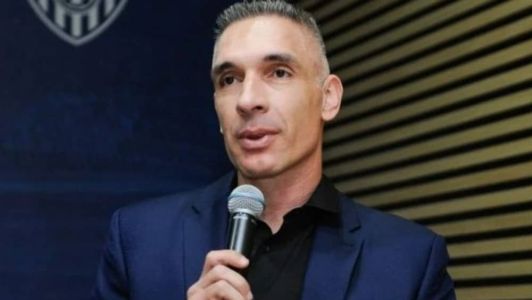 Ex-goleiro se aproxima de acordo com América