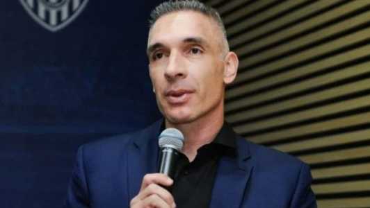 Ex-goleiro se aproxima de acordo com América