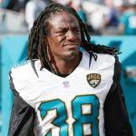 Ex-jogador da NFL é preso por suspeita de envolvimento no homicídio da própria mãe