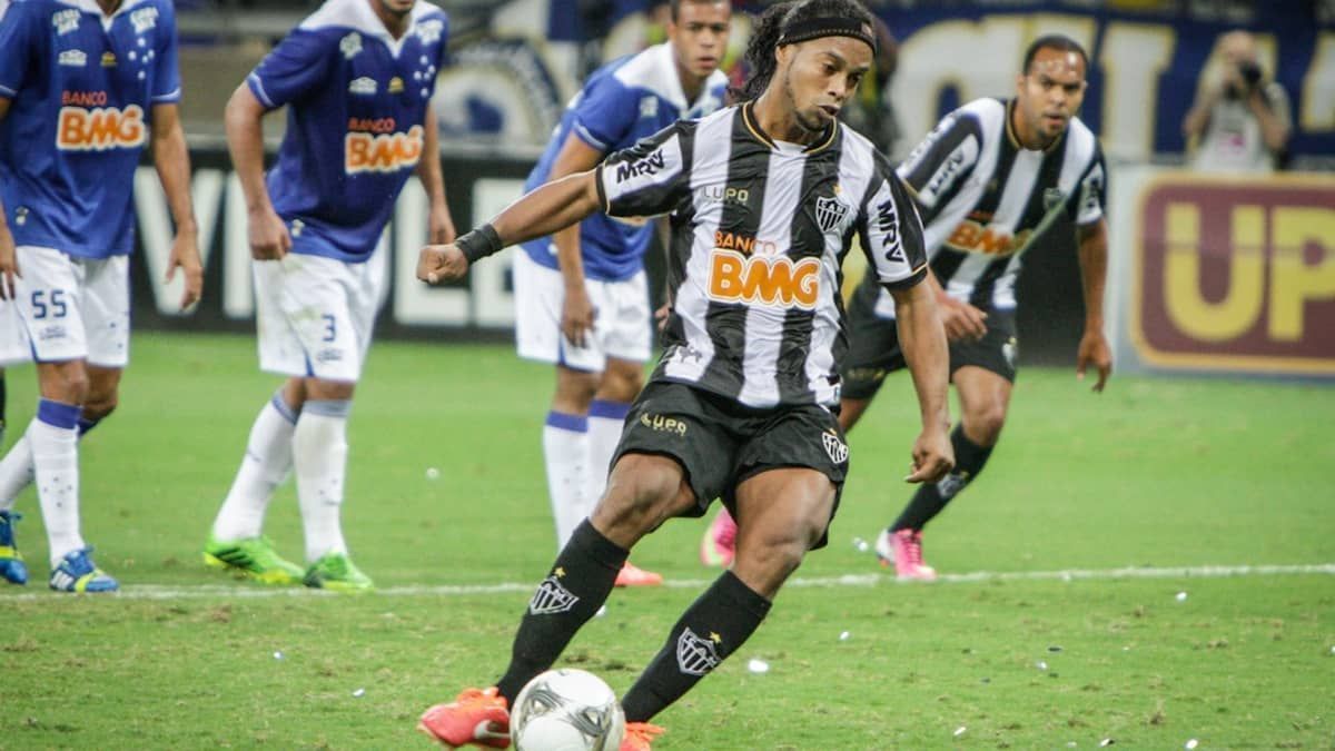 Ronaldinho Gaúcho falta novamente e CPI das Criptomoedas deve pedir condução coercitiva
