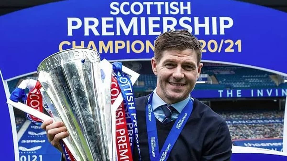 Clube da Arábia Saudita anuncia Steven Gerrard como novo treinador