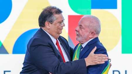 Ex-juiz federal, Flávio Dino é formado em Direito pela Universidade Federal do Maranhão