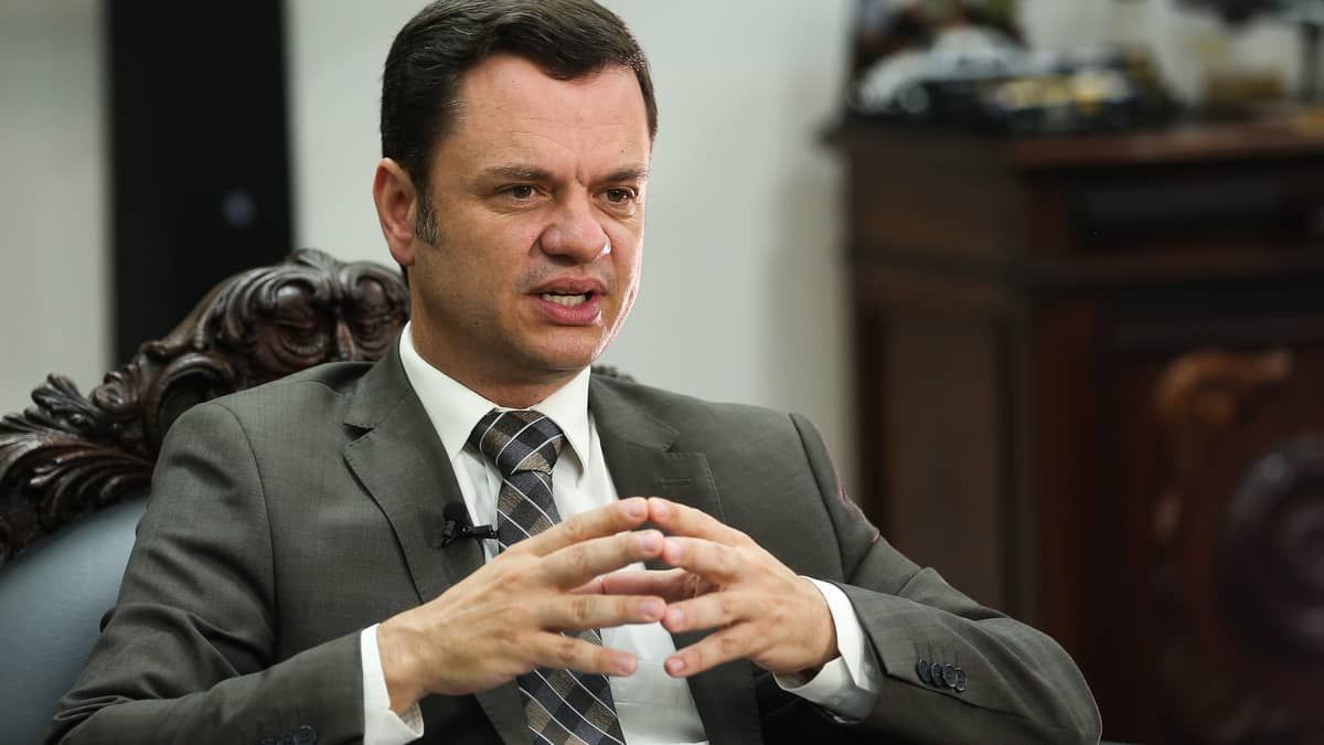 Torres nega conivência com atos antidemocráticos e lamenta prisão: 'tiro de canhão no meu peito' 