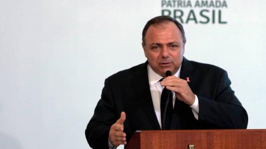 Ex-ministro da Saúde Eduardo Pazuello é investigado por participar de ato político-partidário