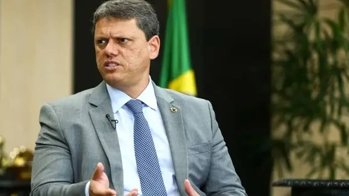Governador de São Paulo tem alta hospitalar após cirurgia em Londres