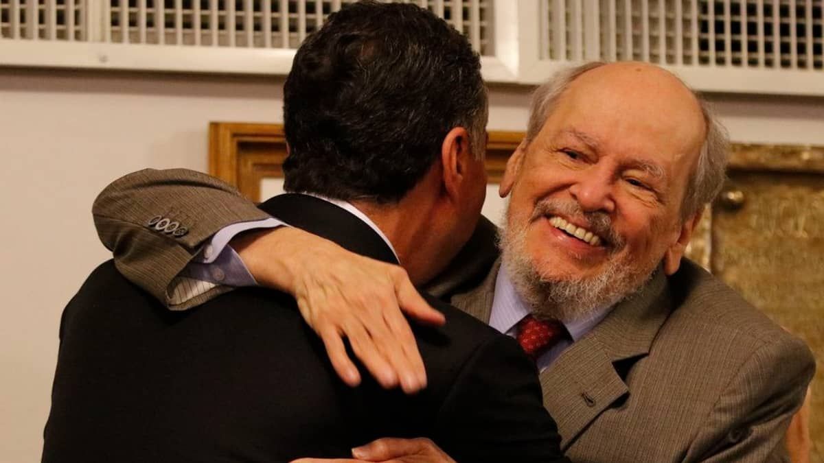 Ministros do STF prestam homenagem e relembram trajetória de Sepúlveda Pertence