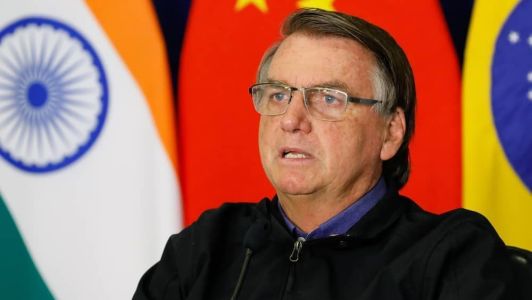 Ex-presidente Bolsonaro volta a ser julgado nesta quinta-feira (26) pelo TSE