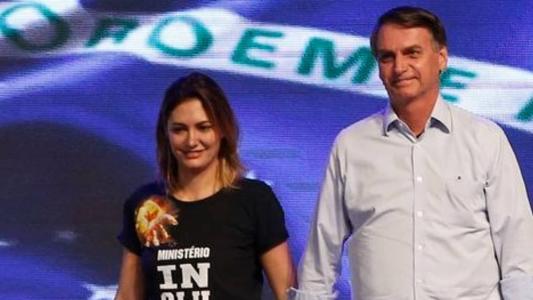 Ex-presidente Bolsonaro e Michelle participam neste domingo (8) de Marcha contra o Aborto na Praça da Liberdade
