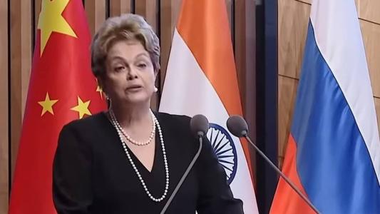 Ex-presidente Dilma Rousseff afirmou que NBD pretende financiar projetos com moedas locais