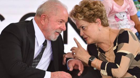 Ex-presidente Dilma Rousseff foi eleita nesta sexta-feira (24) para presidir Banco dos Brics