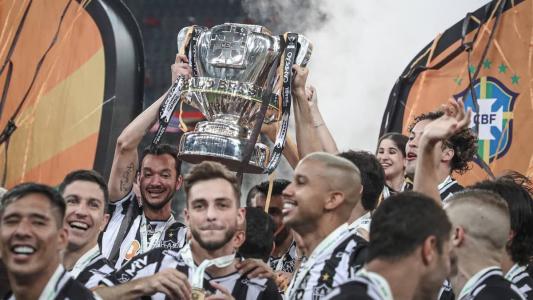 Ex-presidente do Atlético provoca Flamengo