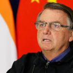 Bolsonaro sobre vitória de Javier Milei nas primárias: 'Fiquei feliz, espero vê-lo vitorioso ao final' 