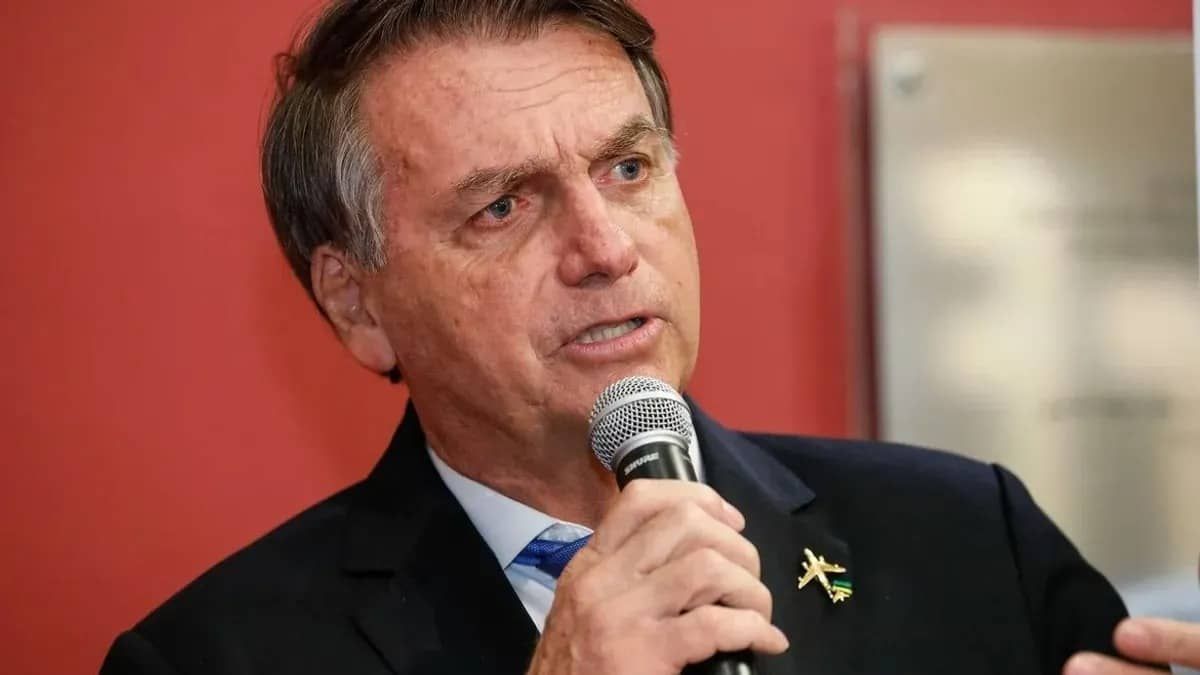 Bolsonaro será submetido a duas cirurgias no dia 12 de setembro em SP
