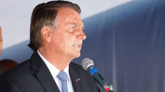 Ex-presidente Jair Bolsonaro desembarca nesta segunda-feira (28) em BH