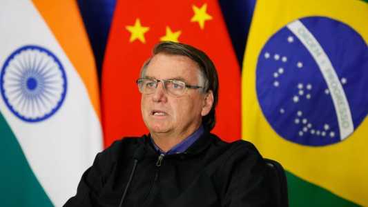 Ex-presidente Jair Bolsonaro foi condenado a pagar indenização de R$ 50 mil por ataques