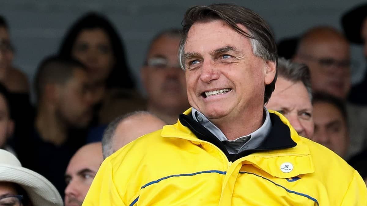 Hotéis de luxo e guloseimas: veja os gastos de Bolsonaro com cartão corporativo