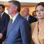 Michelle critica decisão que impediu Bolsonaro de ir à posse de Trump: 'Eles têm medinho do meu marido'