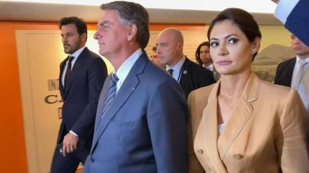 Ex-presidente Jair Bolsonaro (PL) e ex-primeira dama Michelle Bolsonaro (PL)