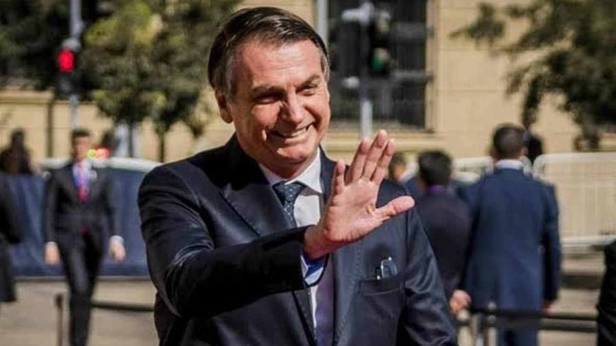 Bolsonaro recebe alta hospitalar e ficará hospedado no Palácio dos Bandeirantes