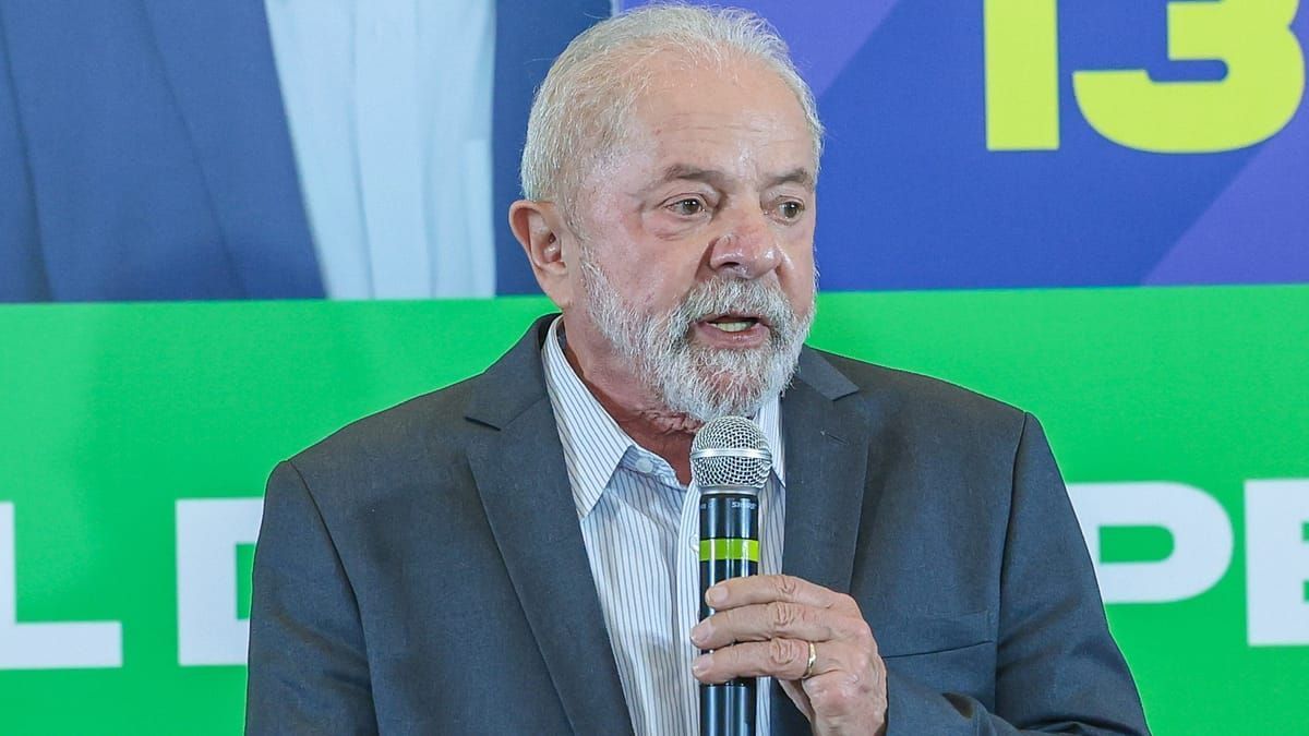 Lula conversa com presidente da Colômbia sobre incêndios